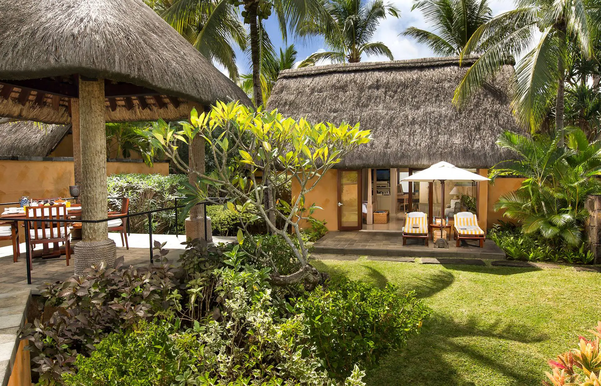 Hotel review What We Love' - The Oberoi Mauritius - 1