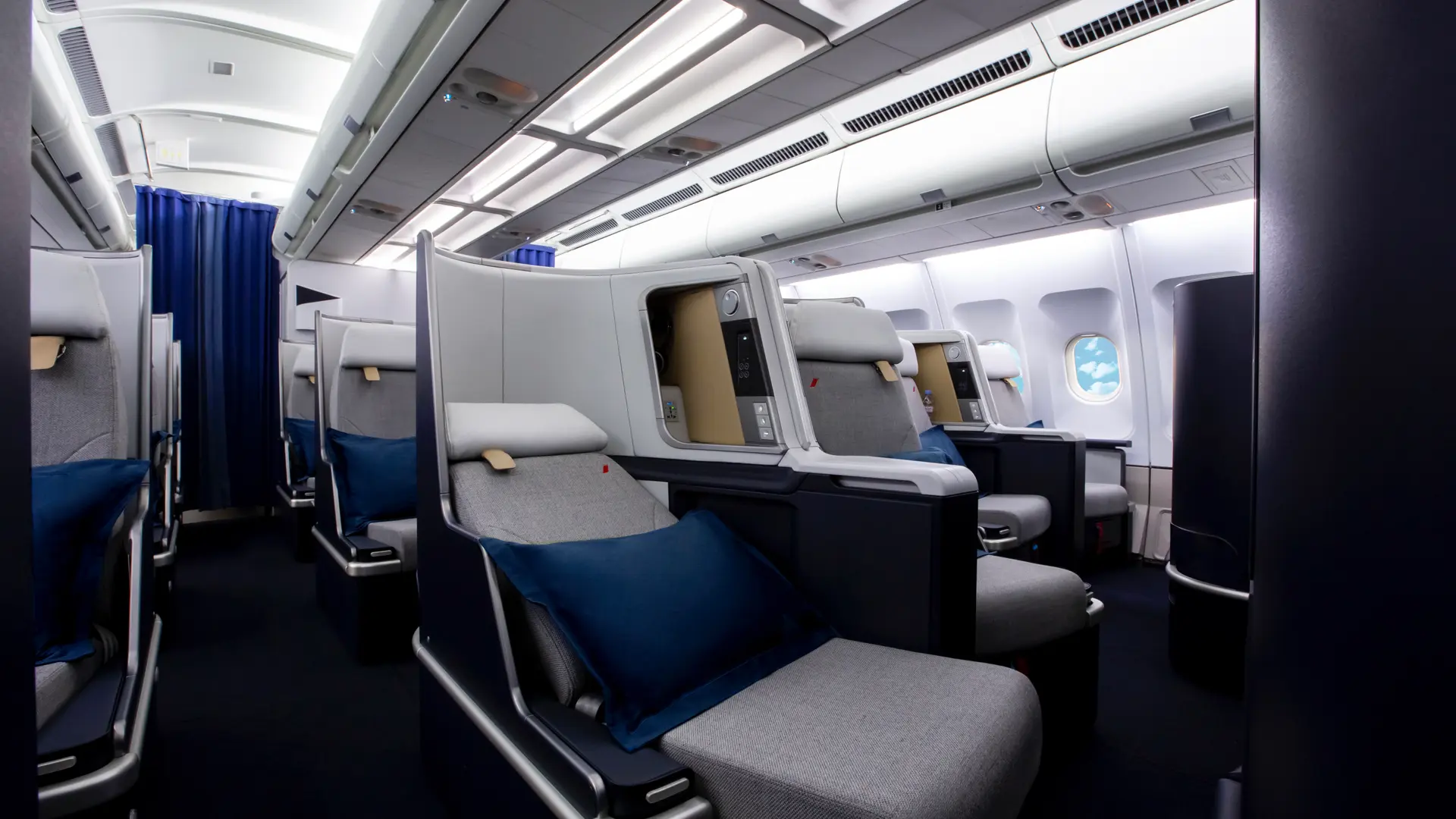 Airline review Cabin & Seat - Air France - 6
