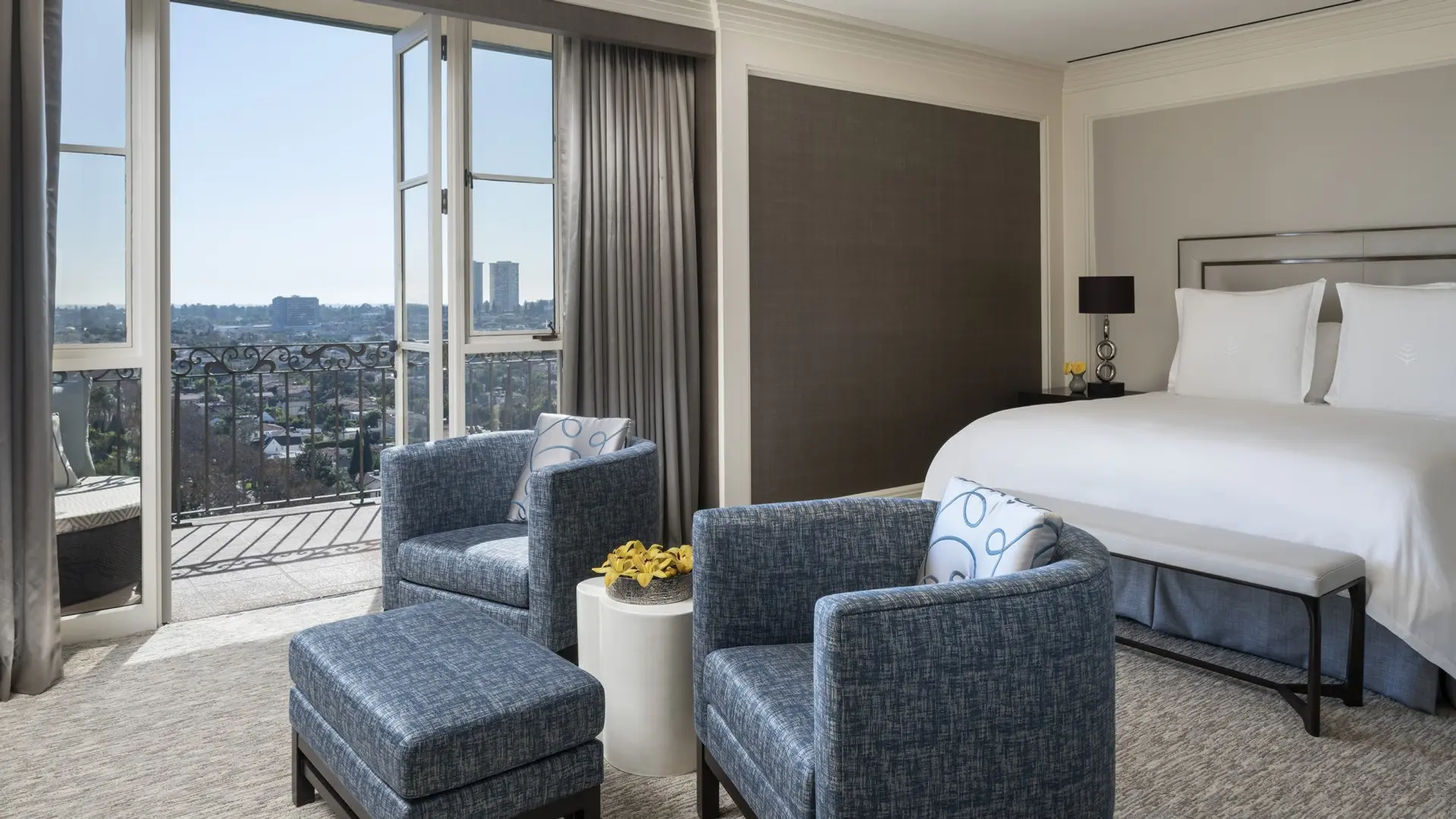 Hotel review Accommodation' - Beverly Wilshire, A Four Seasons Hotel - 0