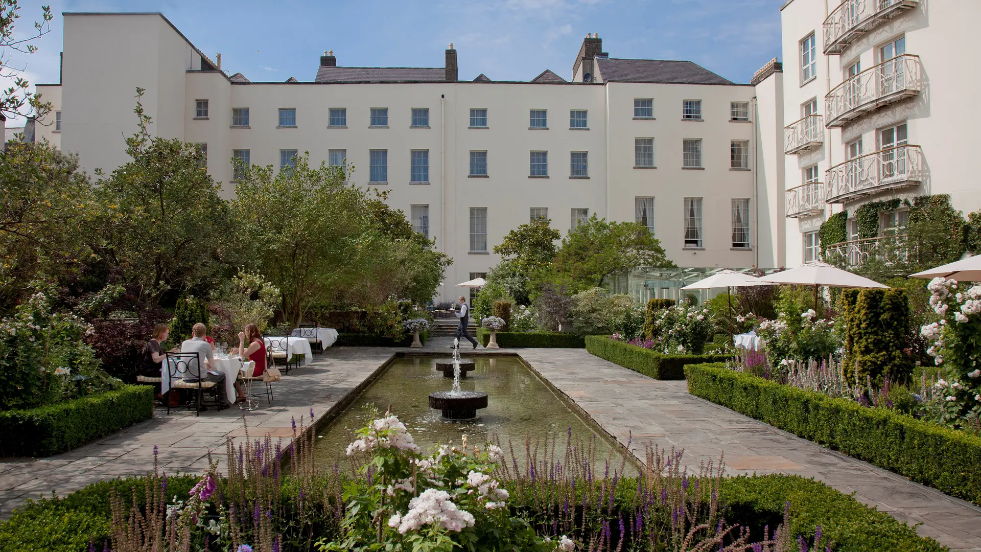 Hotel review Location' - The Merrion Hotel - 1