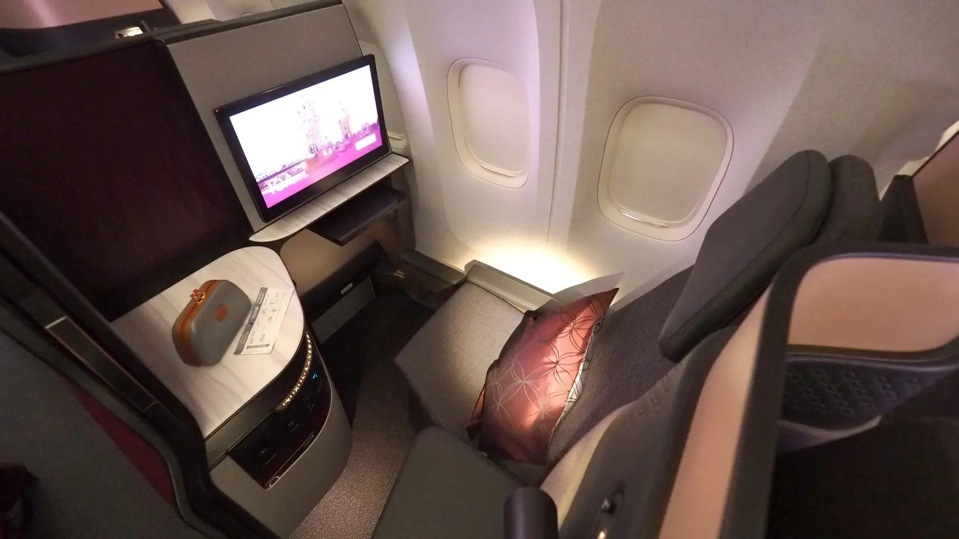 Airline review Entertainment - Qatar Airways - 1