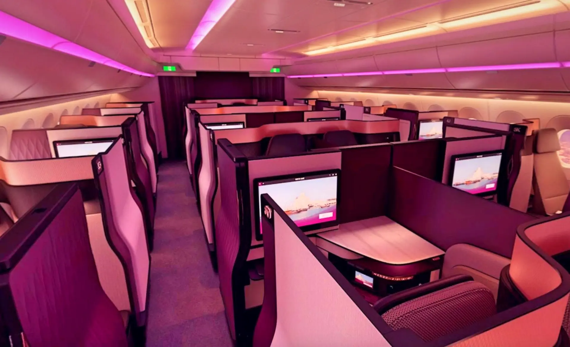 Airline review Cabin & Seat - Qatar Airways - 3