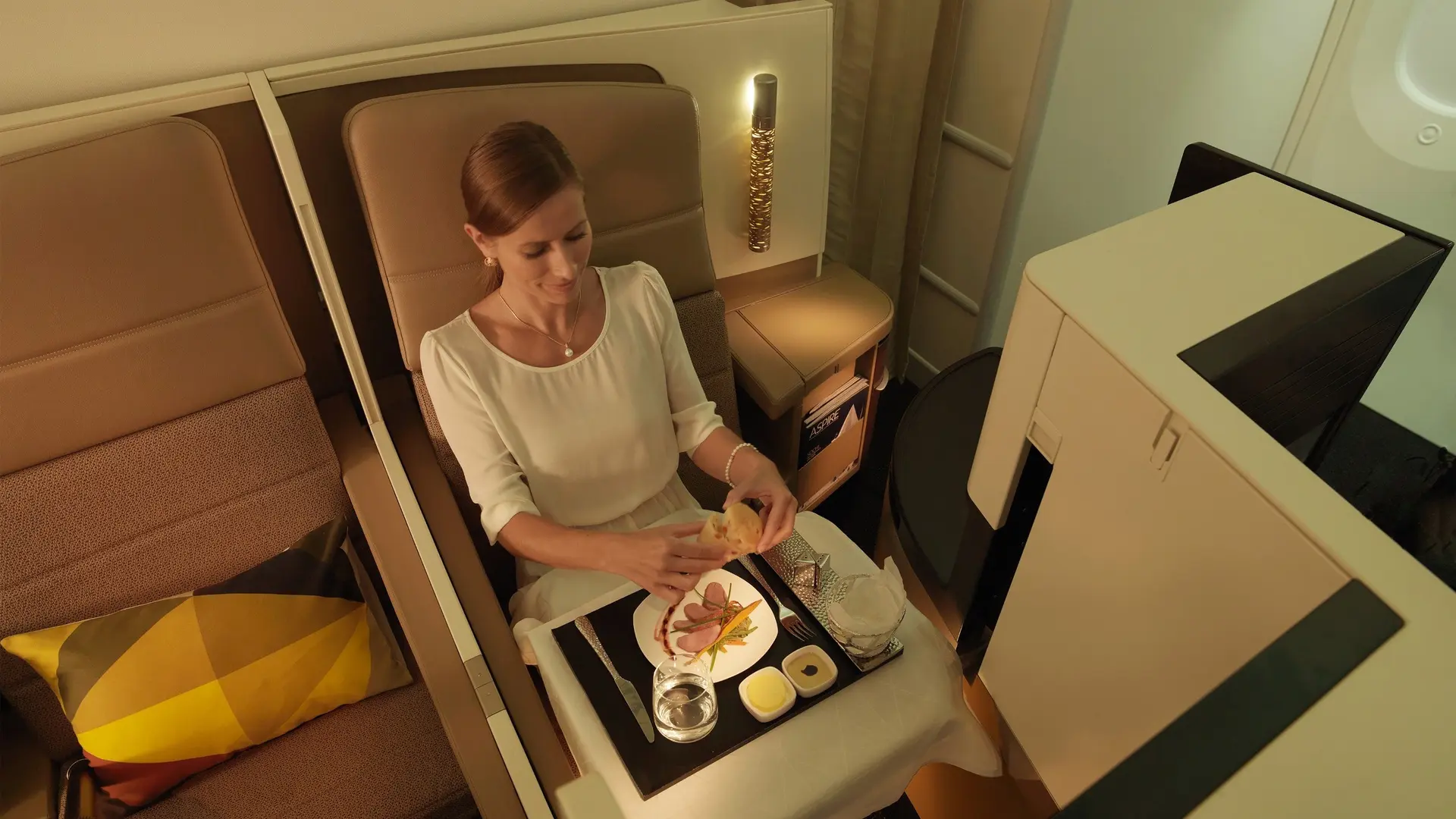 Airline review Cuisine - Etihad Airways - 3