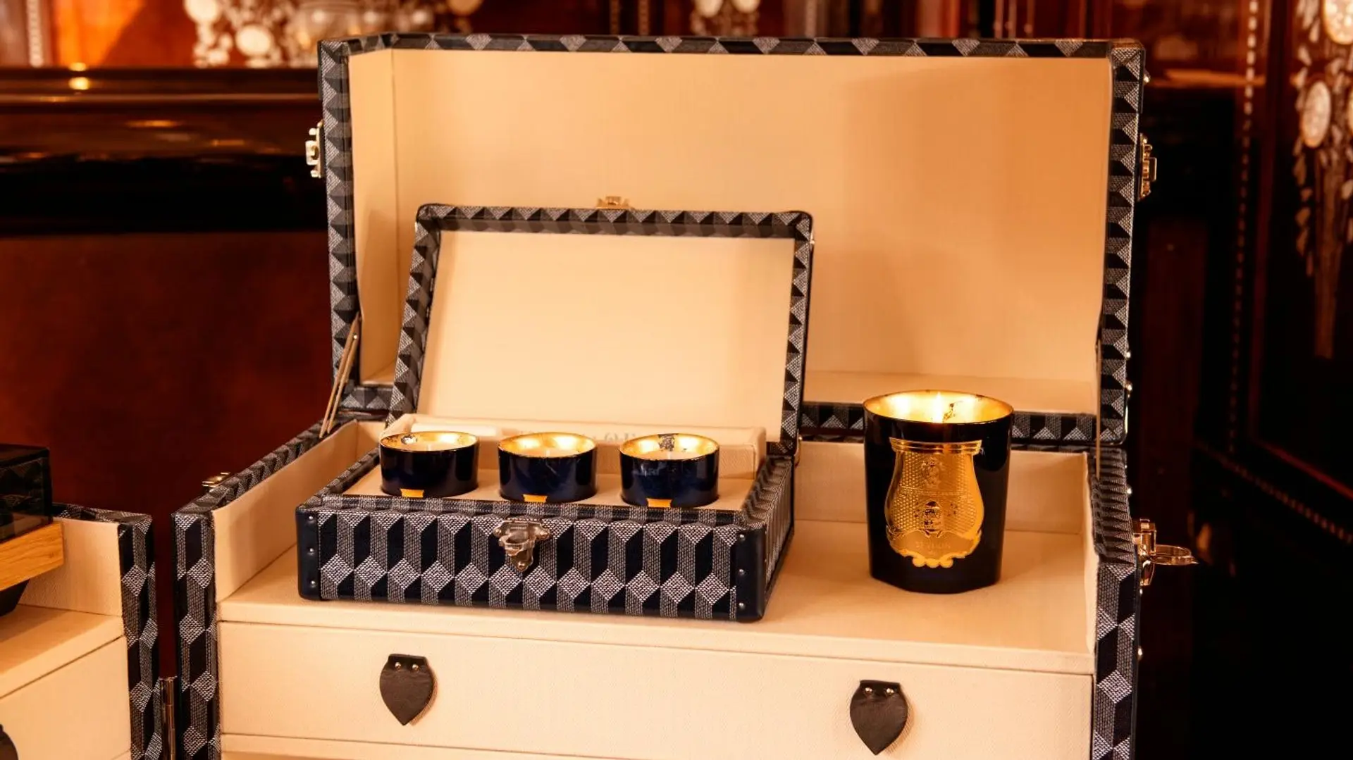 Trains News - Orient-Express unveils its Steam Dream deluxe goods collection