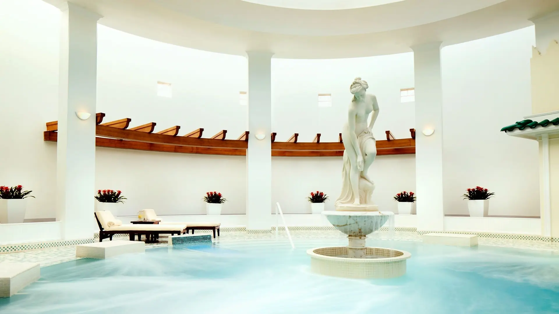 Hotel review Service & Facilities' - The Ritz-Carlton, Bahrain - 1