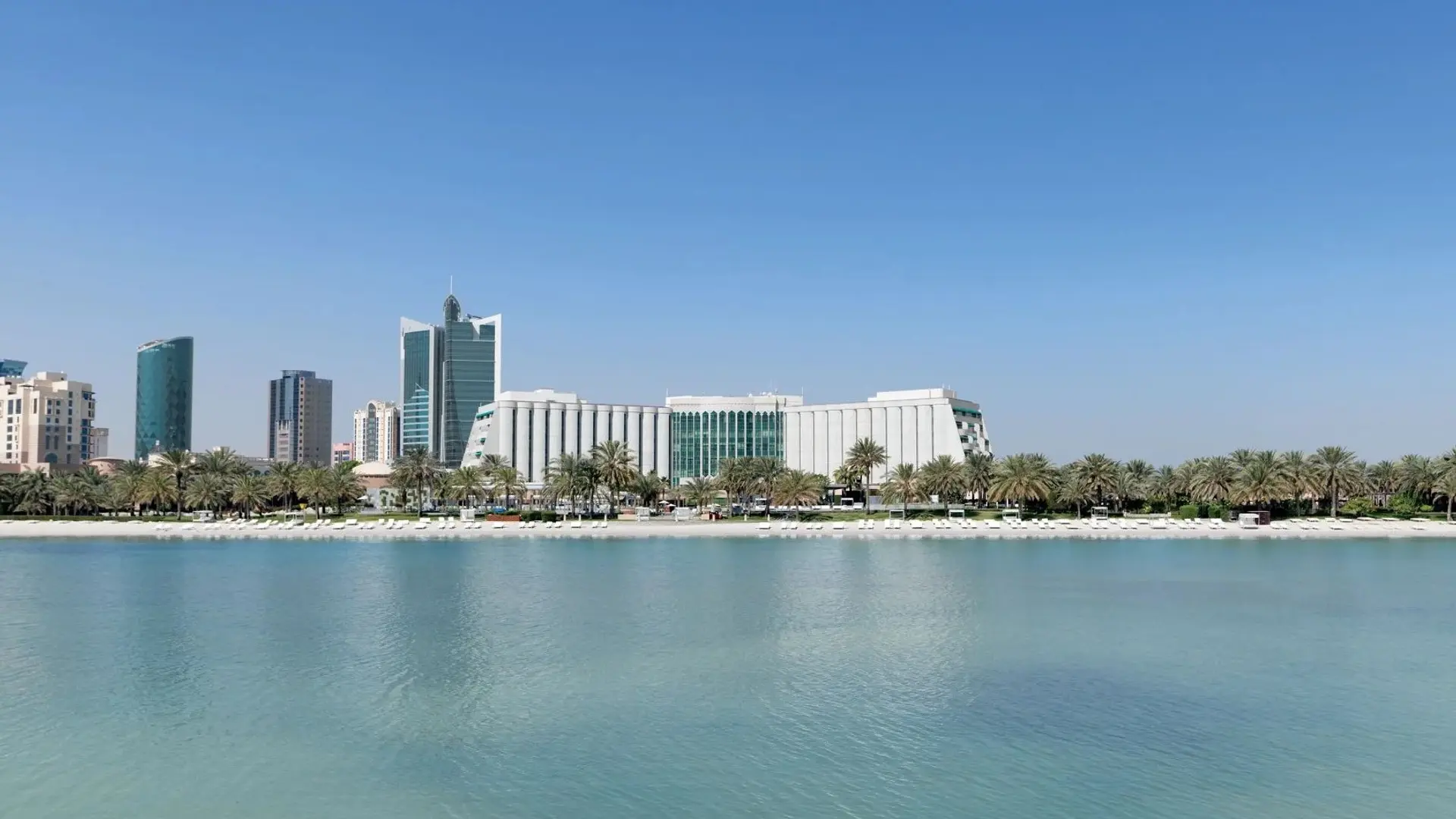 Hotel review Location' - The Ritz-Carlton, Bahrain - 1