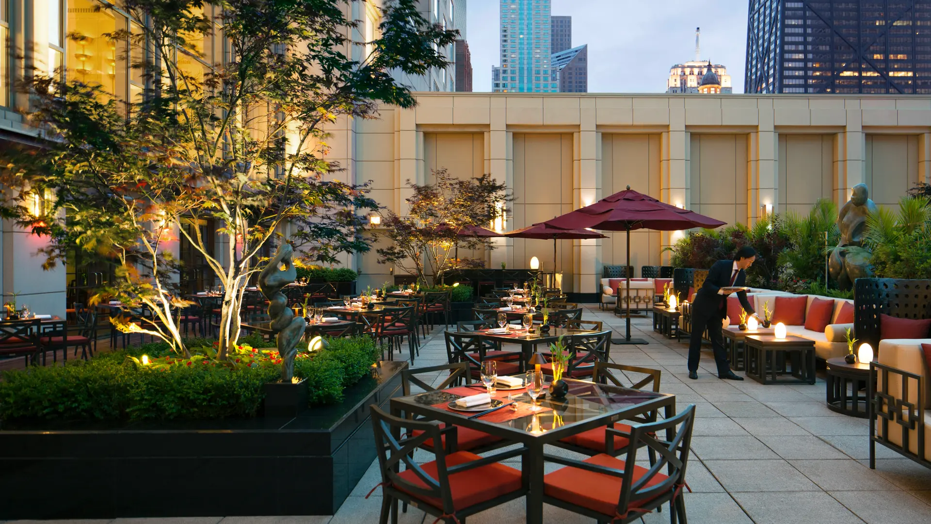 Hotel review Restaurants & Bars' - The Peninsula Chicago - 1