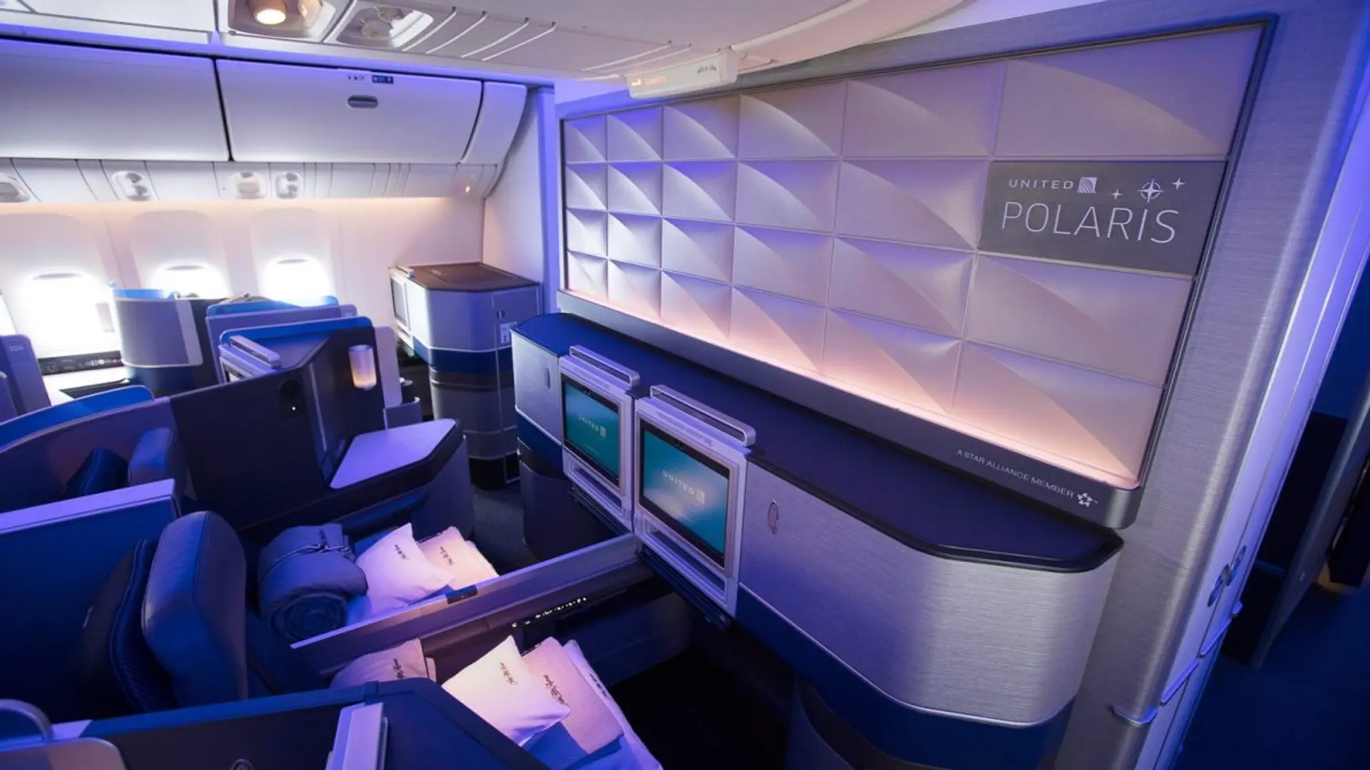 Airline review Cabin & Seat - United Airlines - 1