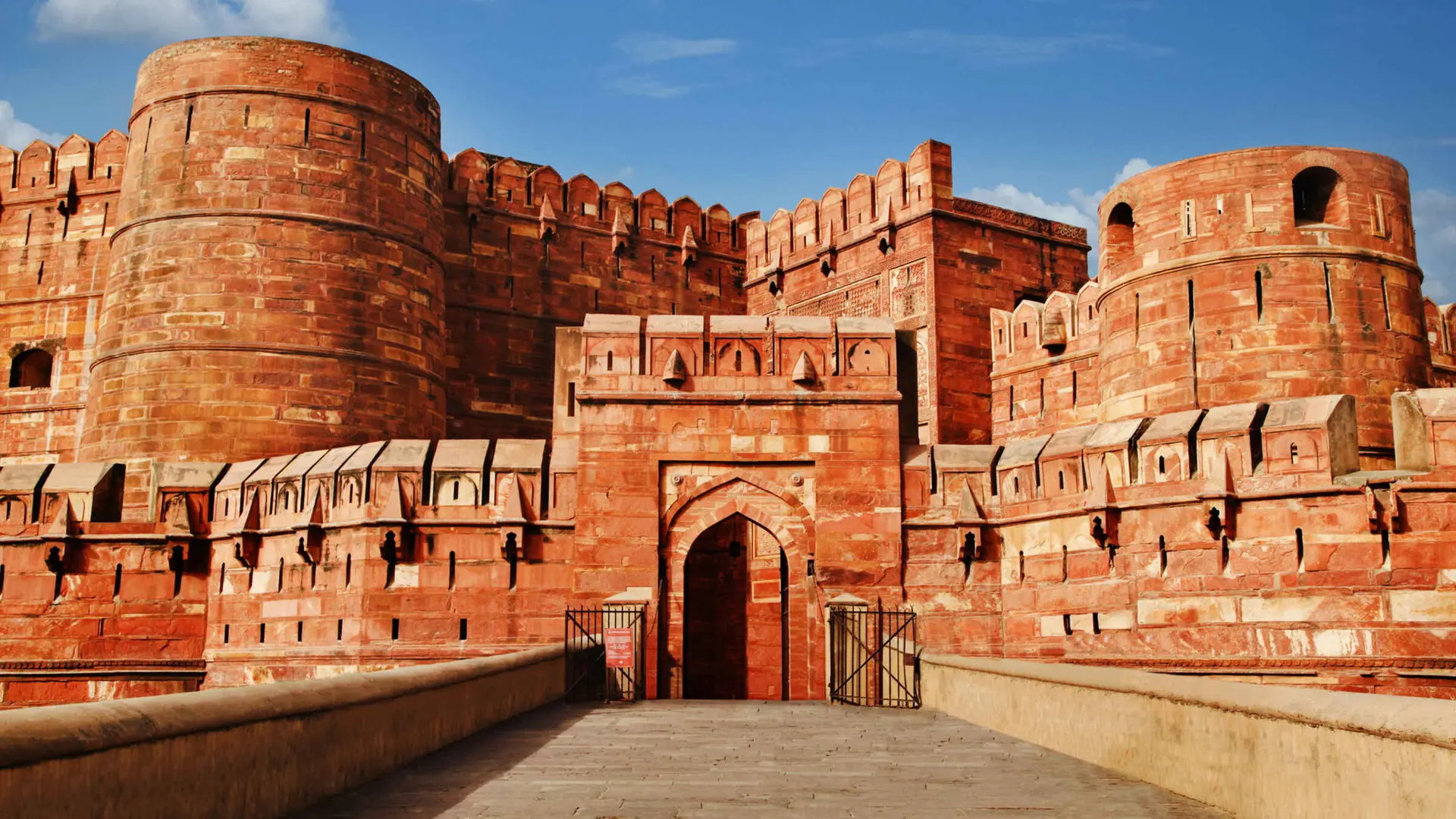 Destinations Articles - Agra Travel Guide