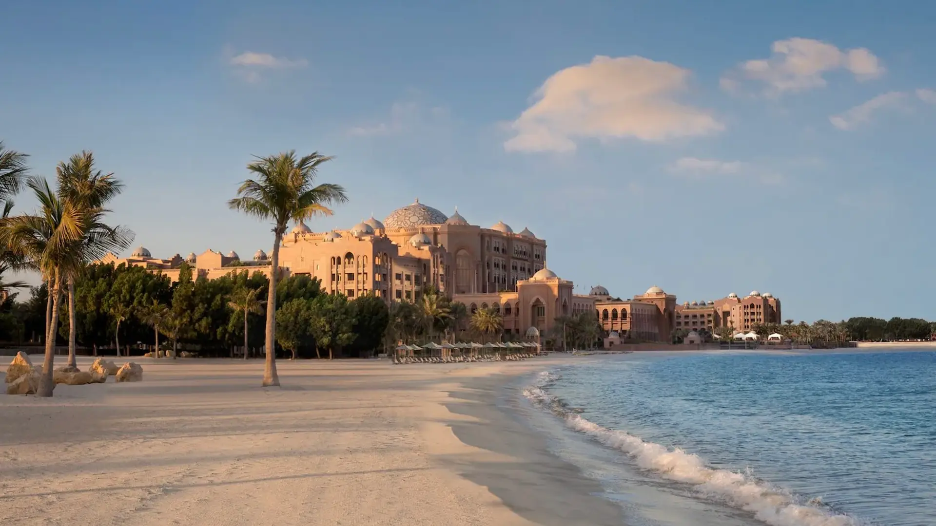 Hotel review Location' - Emirates Palace Mandarin Oriental Abu Dhabi - 1