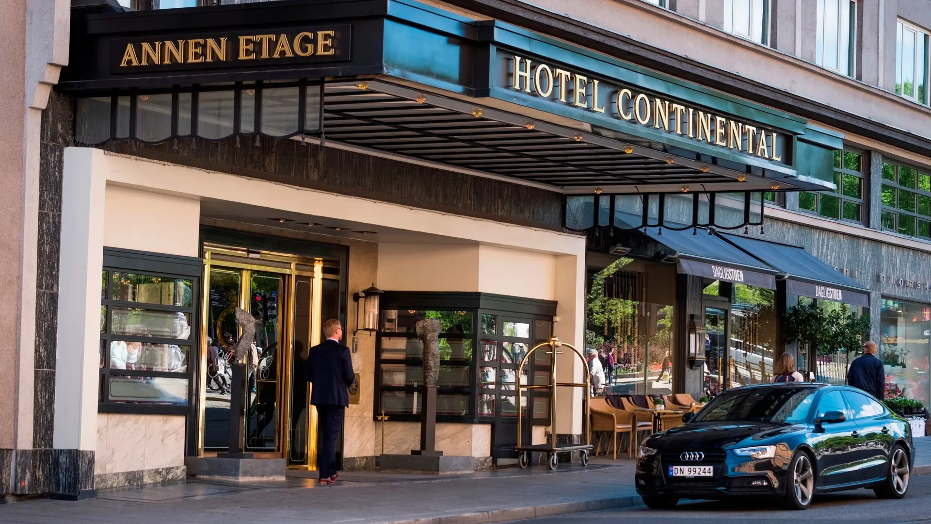 Hotel review Location' - Hotel Continental - 1