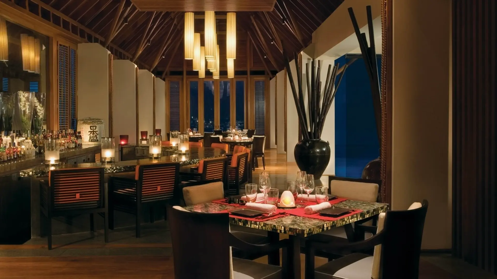 Hotel review Restaurants & Bars' - One&Only Reethi Rah - 3