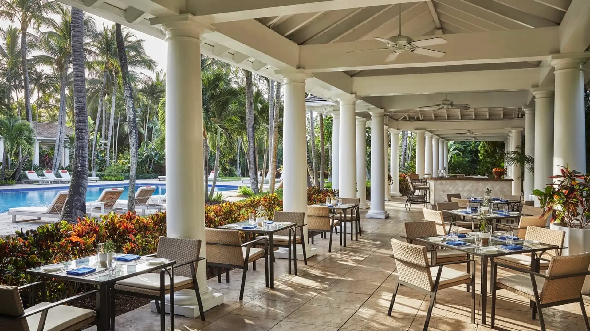 Hotel review Restaurants & Bars' - The Ocean Club, A Four Seasons Resort - 6