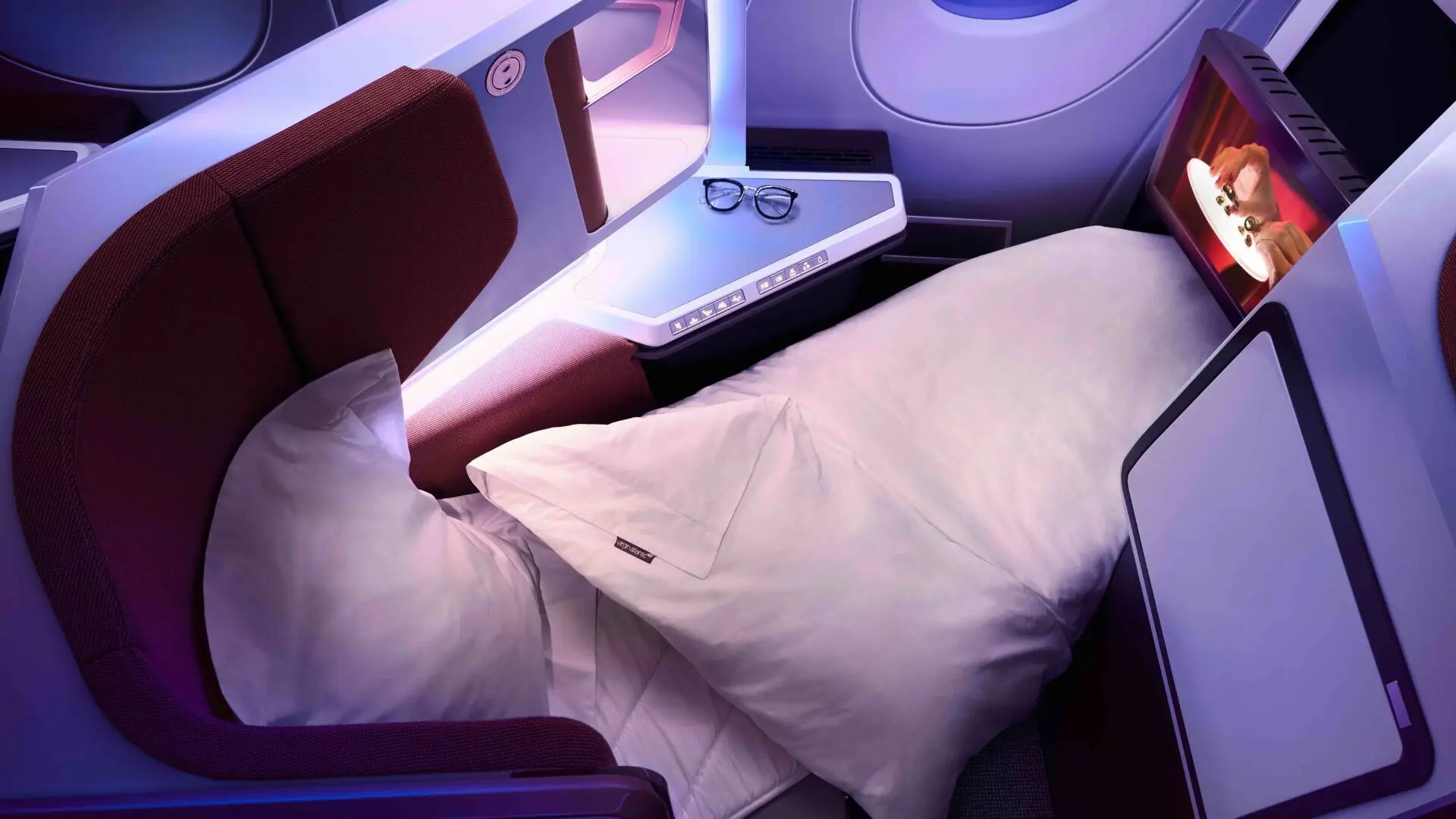 Airline review Cabin & Seat - Virgin Atlantic - 3