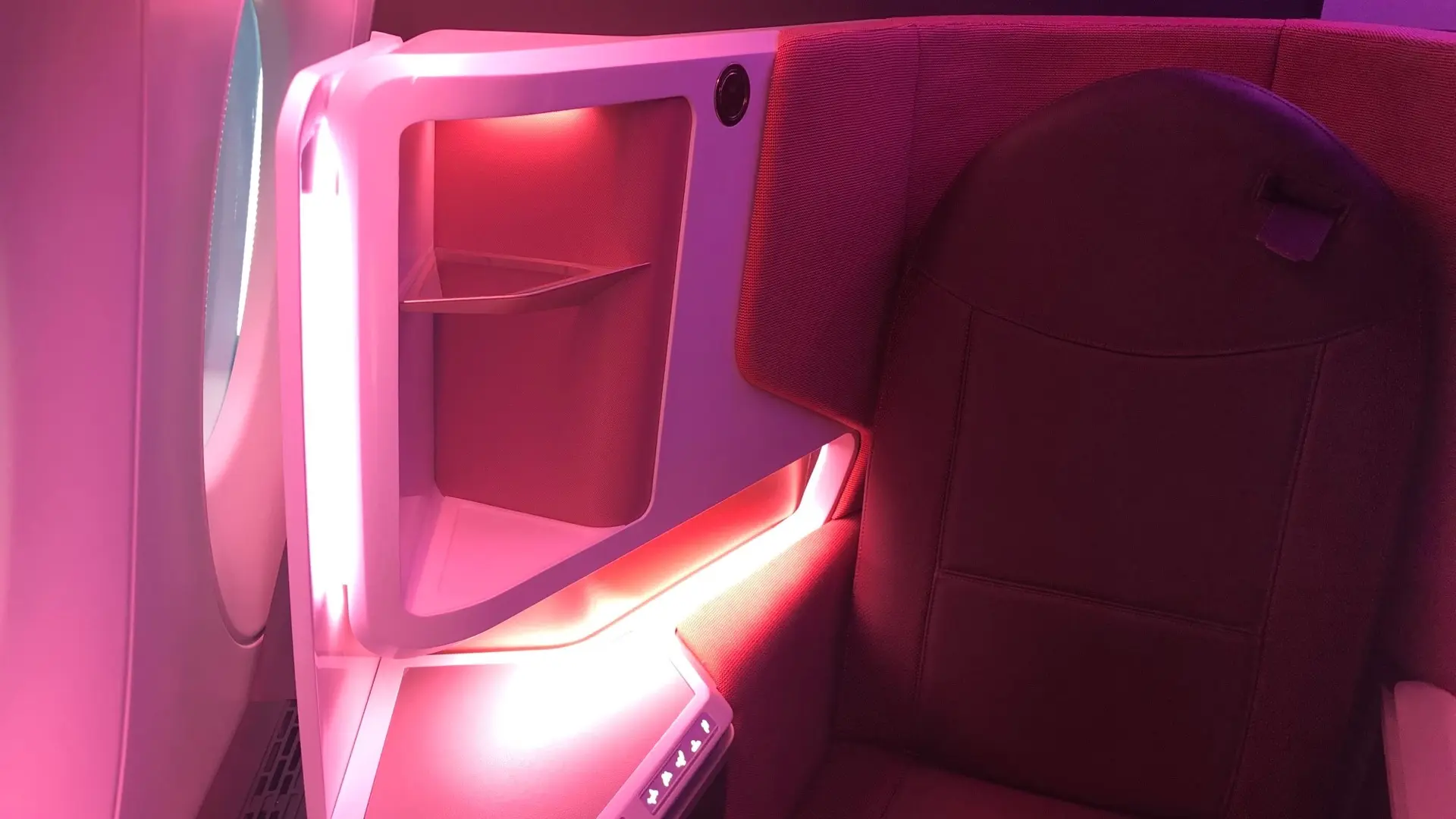 Airline review Cabin & Seat - Virgin Atlantic - 2
