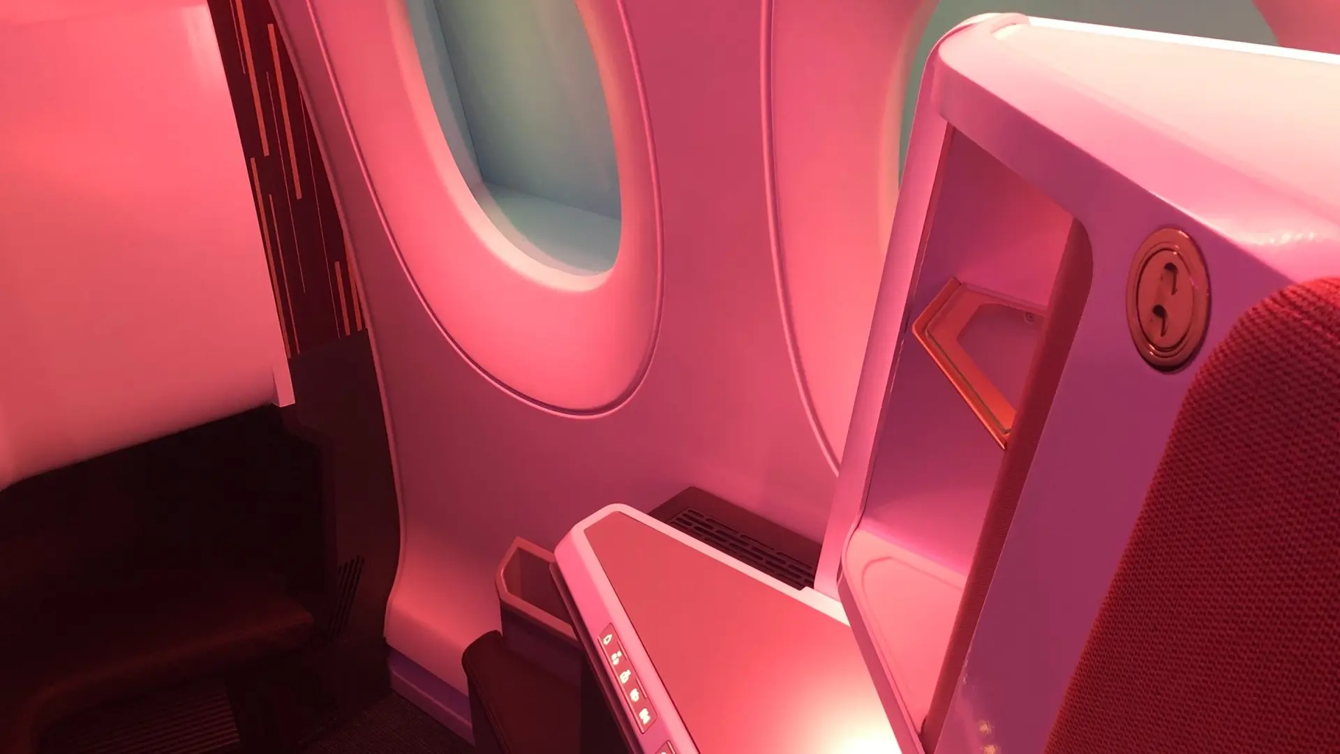 Airline review Cabin & Seat - Virgin Atlantic - 5