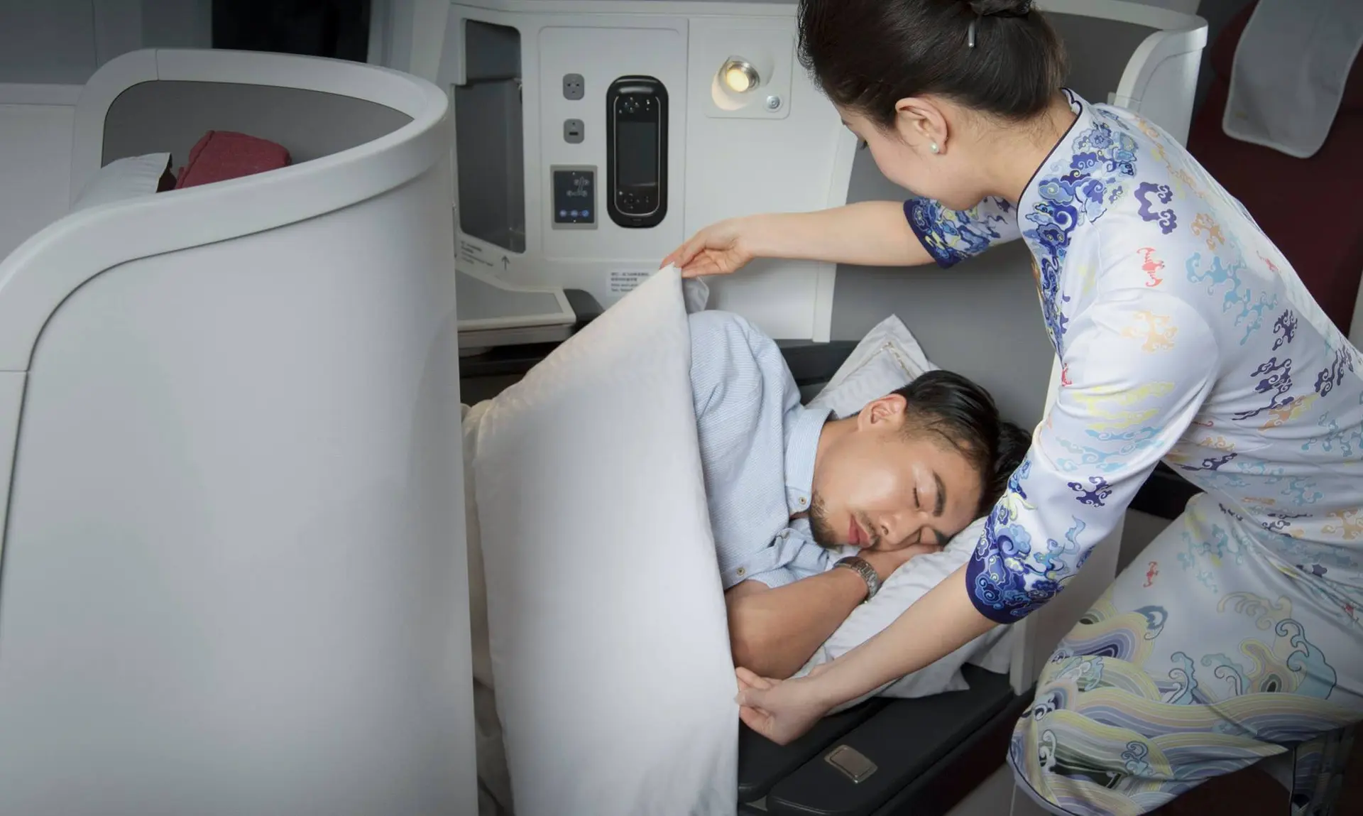 Airline review Amenities & Facilities - Hainan Airlines - 5