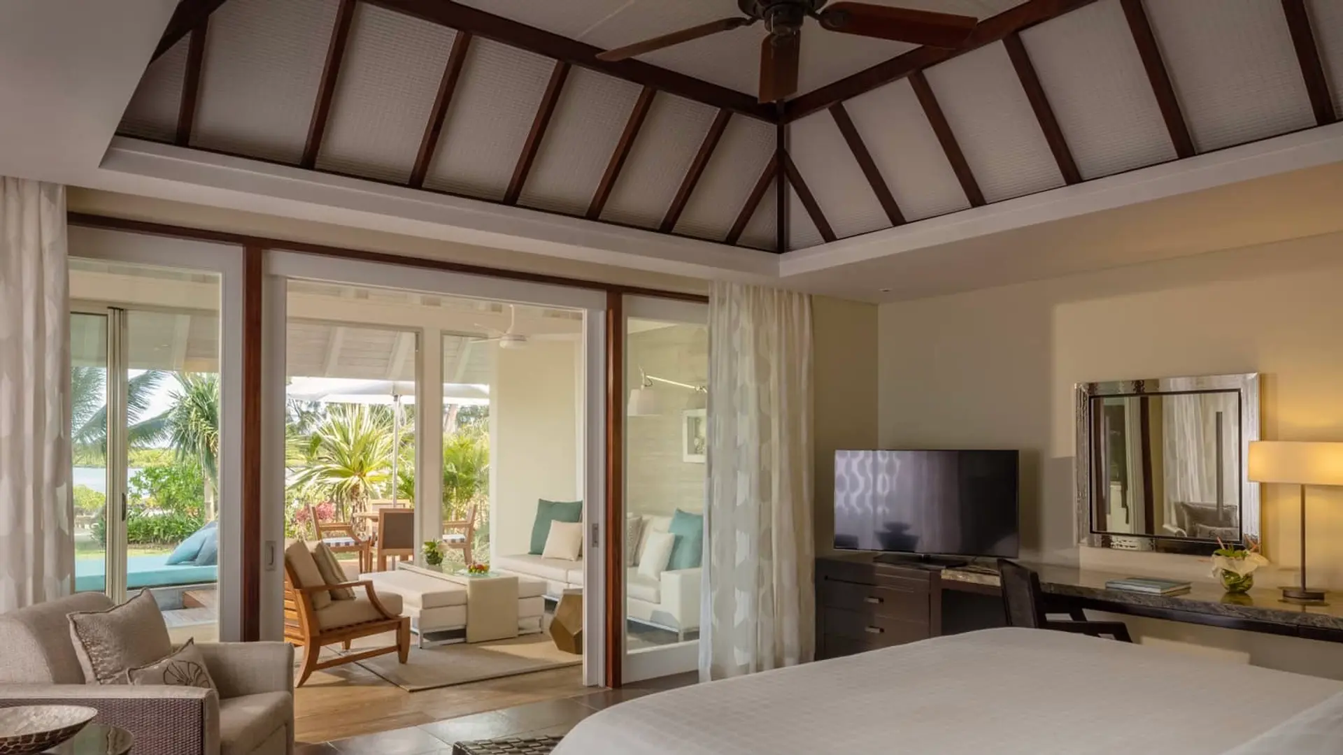 Hotel review Accommodation' - Four Seasons Resort Mauritius at Anahita - 1