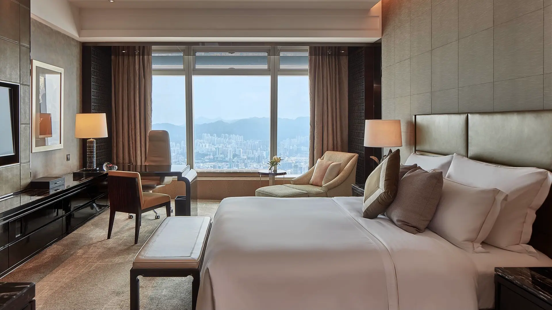 Hotel review Accommodation' - The Ritz-Carlton Hong Kong - 0