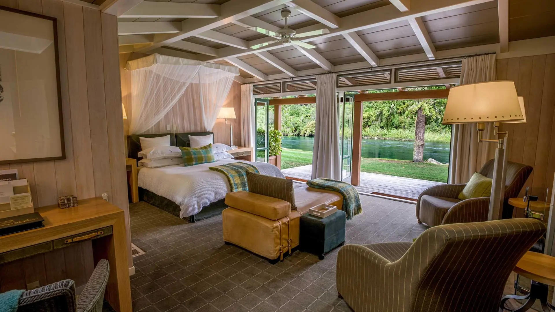 Hotel review Accommodation' - Huka Lodge - 0