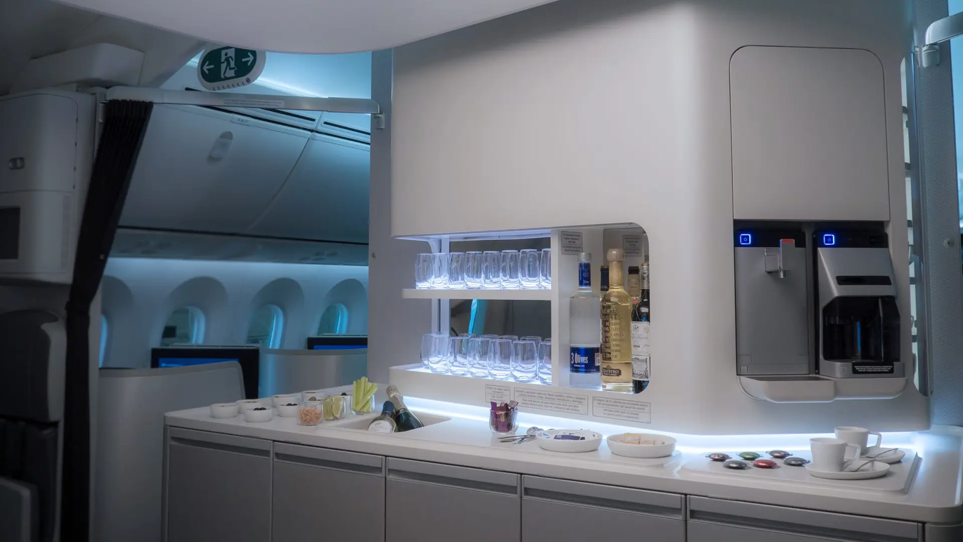 Airline review Beverages - Aeromexico - 1