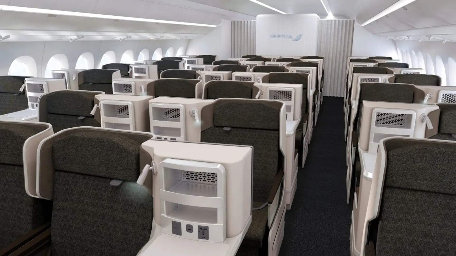 Airline review Cabin & Seat - Iberia - 3