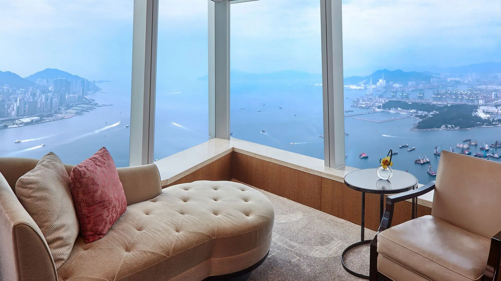 Hotel review Location' - The Ritz-Carlton Hong Kong - 3