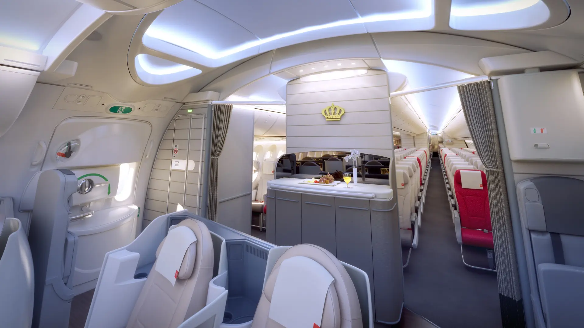 Airline review Cabin & Seat - Royal Jordanian - 1