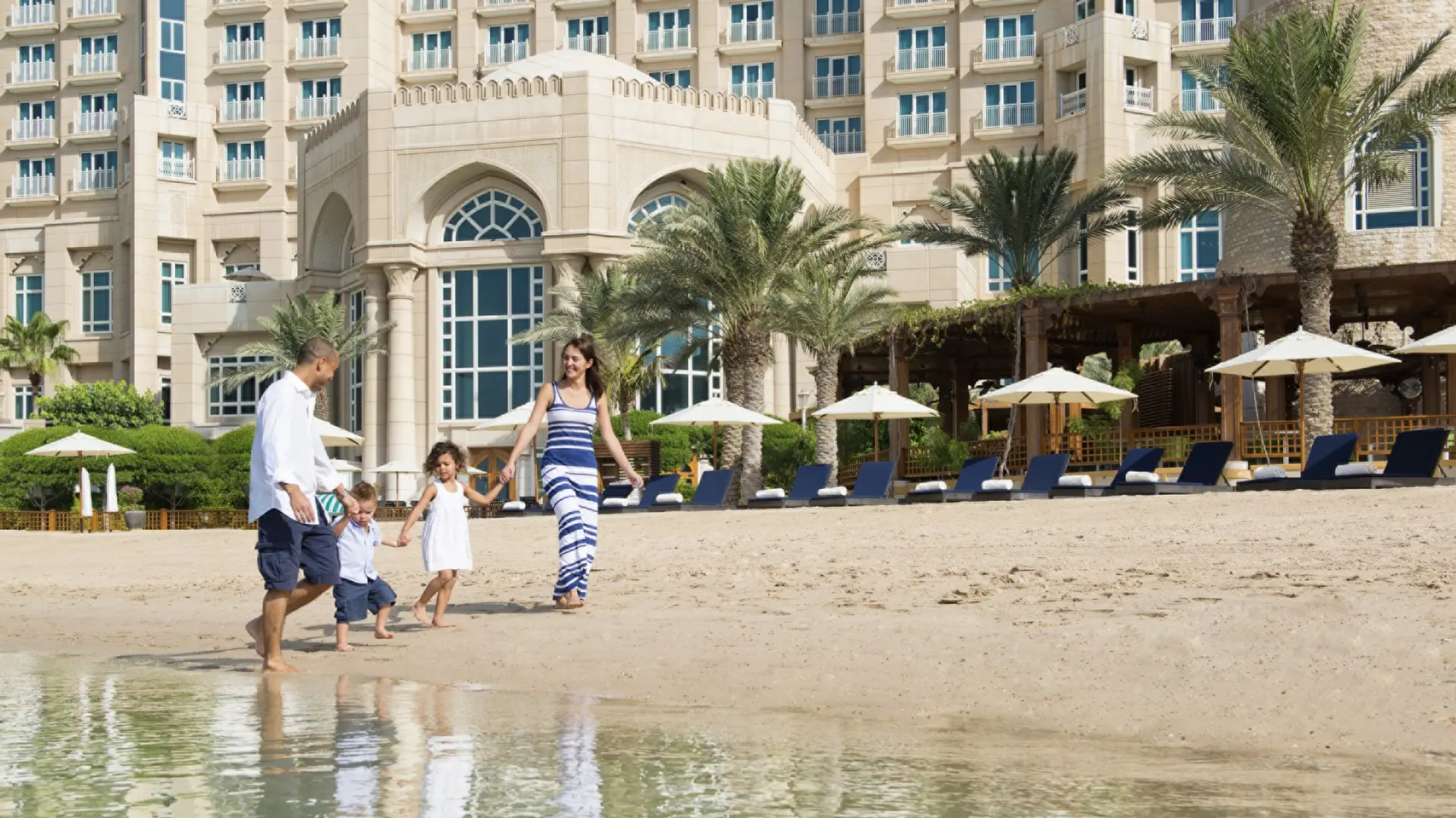 Hotel review Service & Facilities' - Four Seasons Hotel Doha - 1