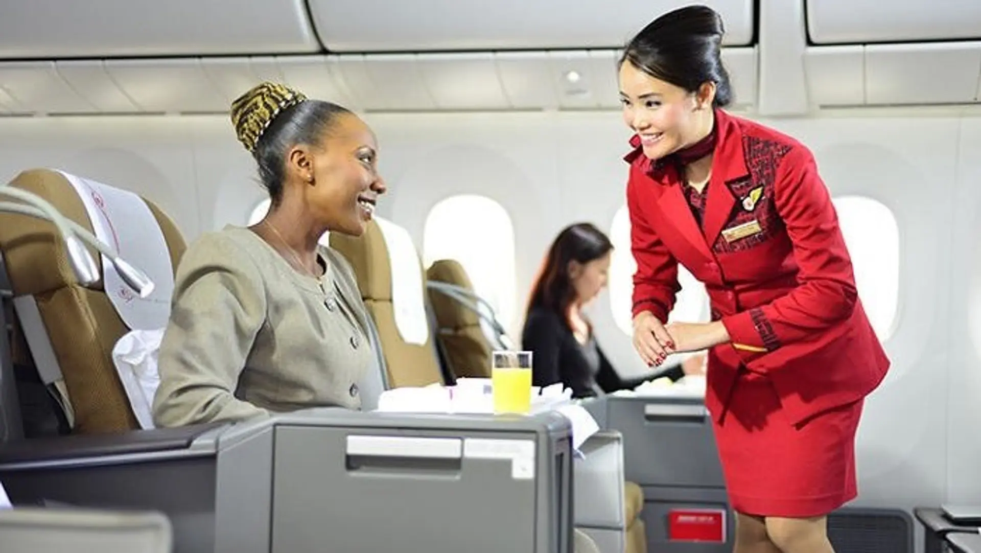 Airline review Beverages - Kenya Airways - 1