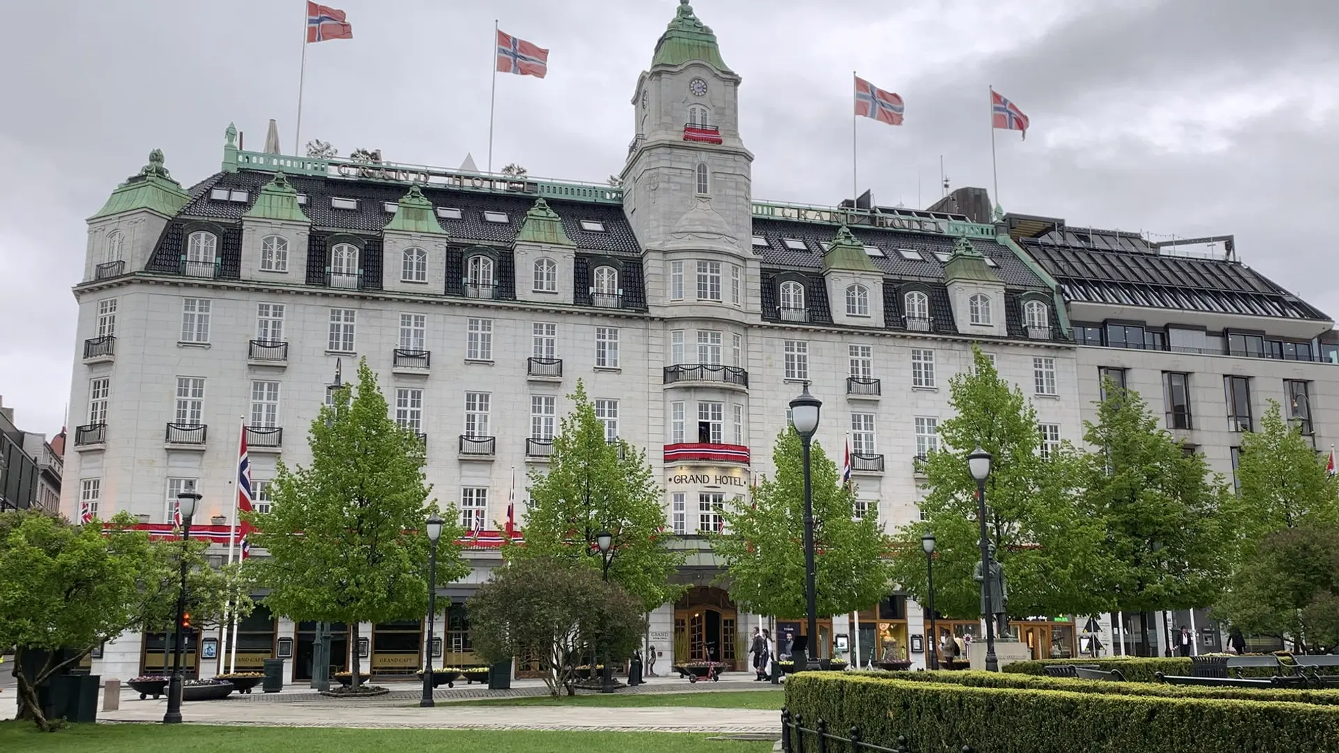 Hotel review Location' - Grand Hotel - 1