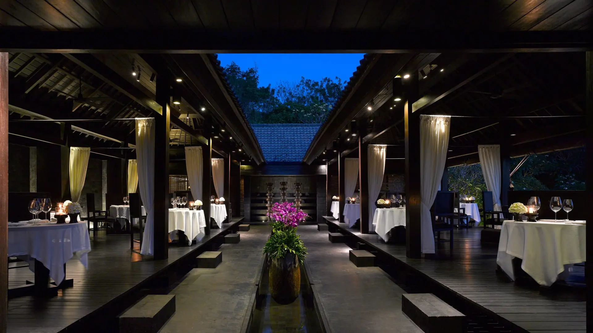 Hotel review Restaurants & Bars' - Bulgari Resort Bali - 0