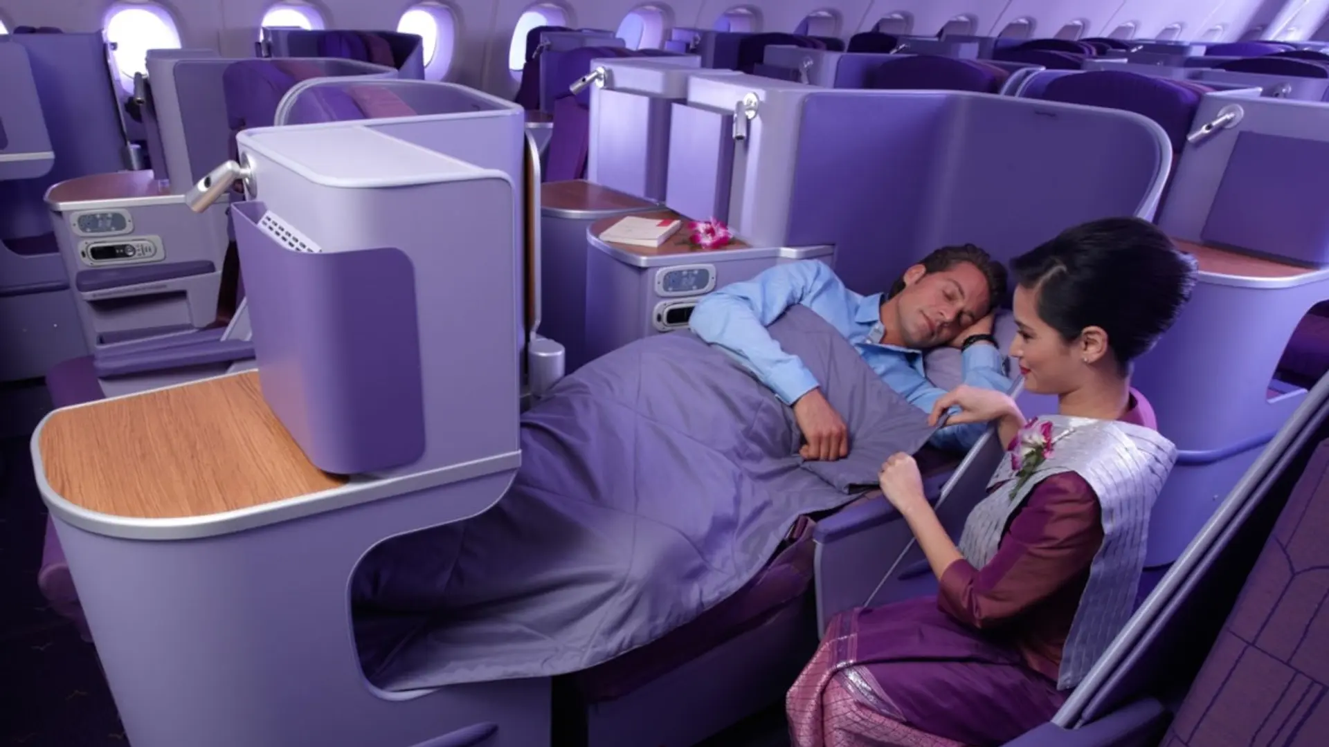 Airline review Amenities & Facilities - Thai Airways - 1