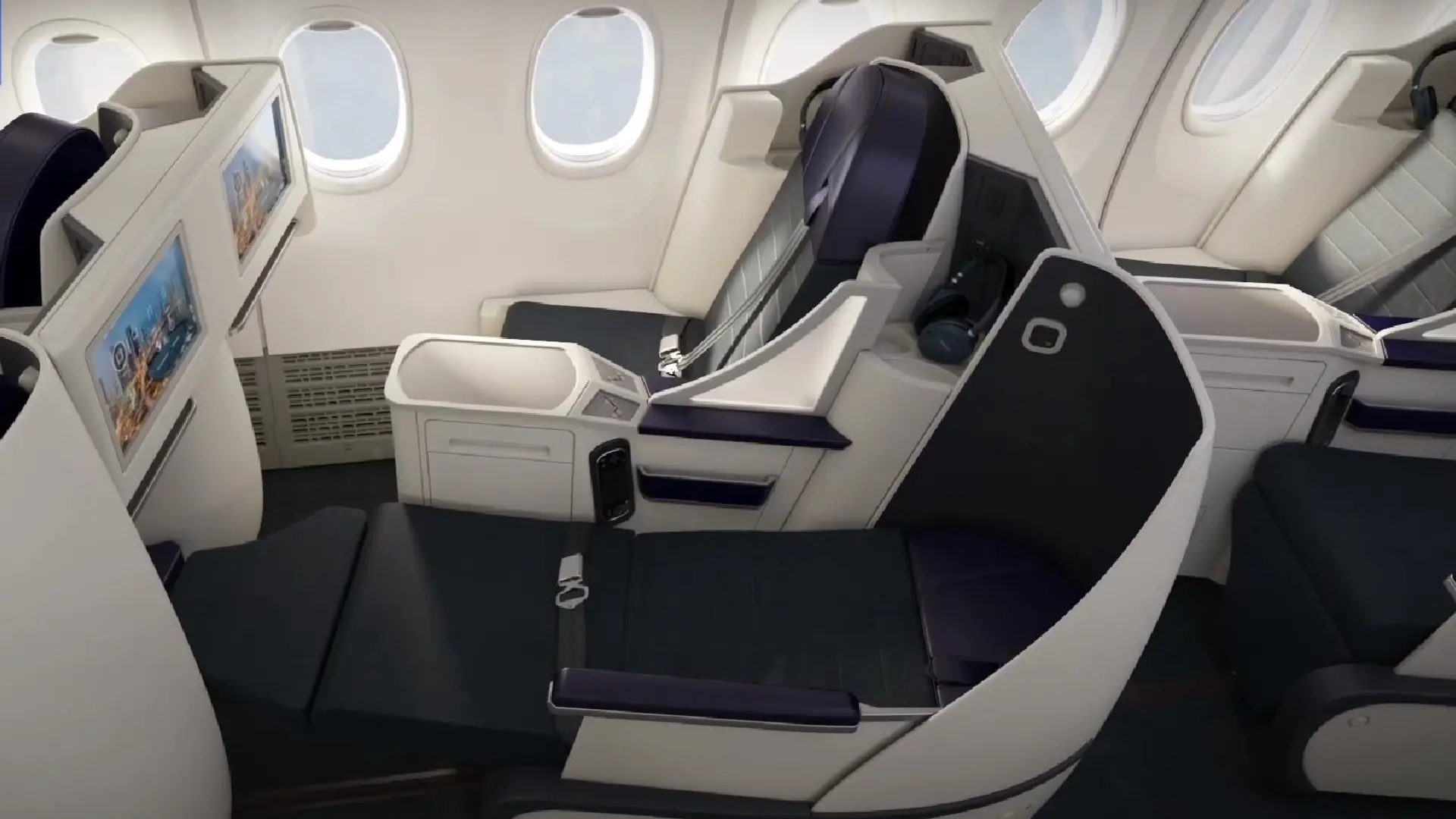 Airline review Cabin & Seat - Copa Airlines - 1