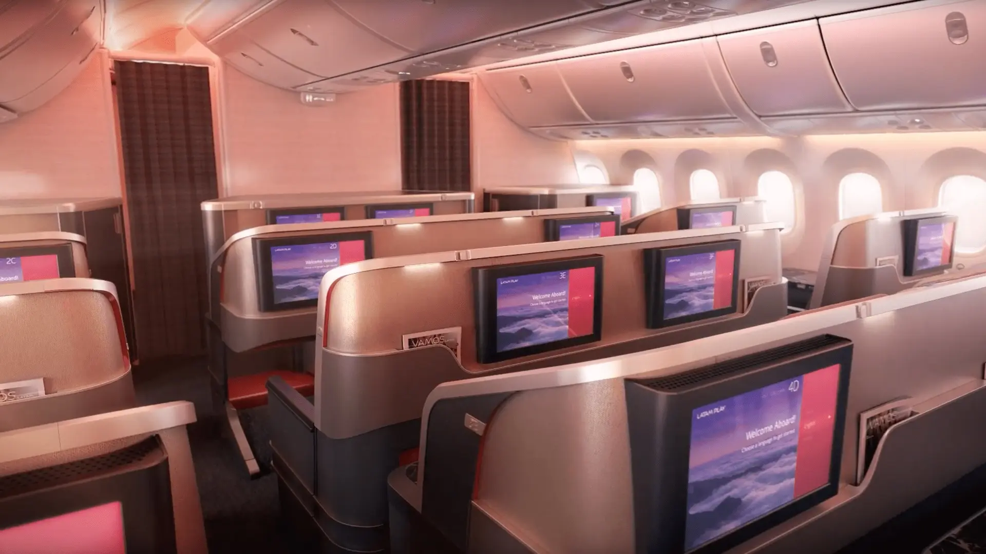 Airline review Cabin & Seat - LATAM Airlines - 5