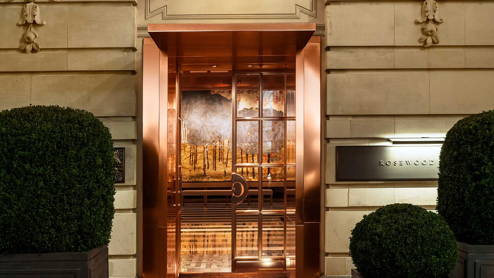 Hotel review Location' - Rosewood London - 0