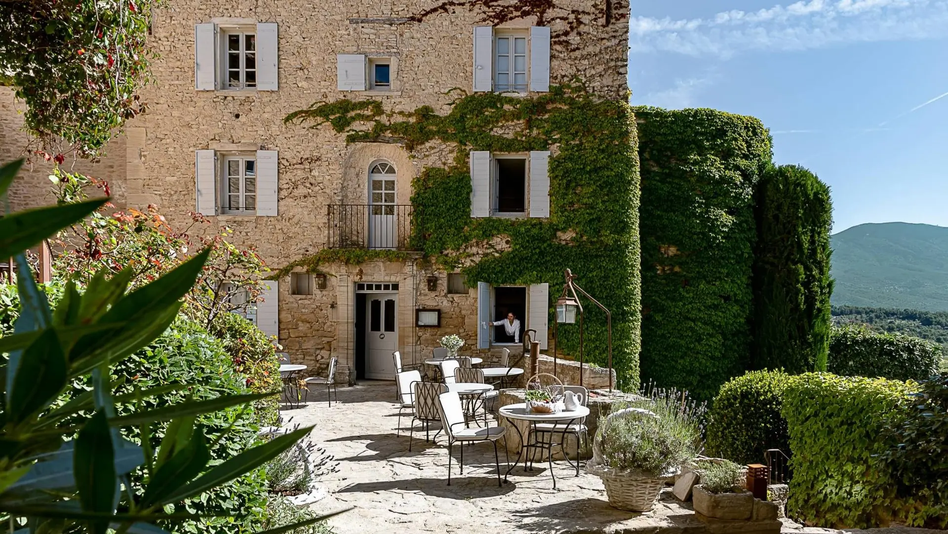 Hotel review Restaurants & Bars' - Hôtel Crillon le Brave - Provence - 2