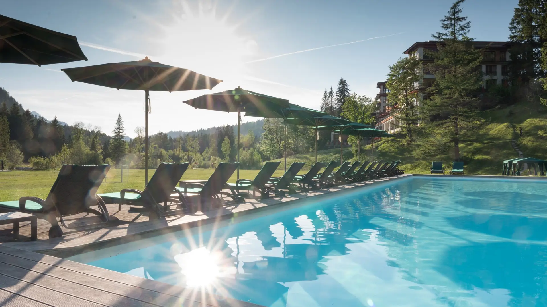 Hotel review Service & Facilities' - Schloss Elmau Luxury Spa Retreat & Cultural Hideaway - 1