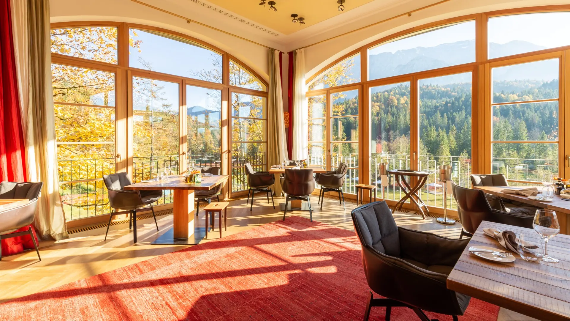 Hotel review Restaurants & Bars' - Schloss Elmau Luxury Spa Retreat & Cultural Hideaway - 3