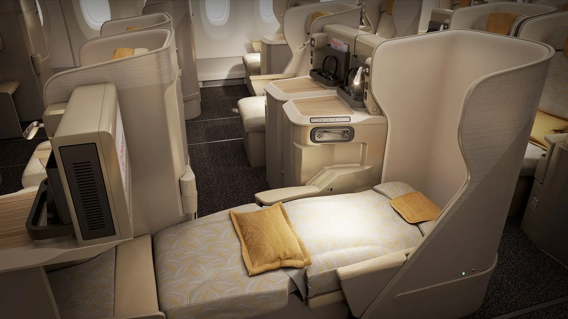 Airline review Cabin & Seat - Asiana - 2