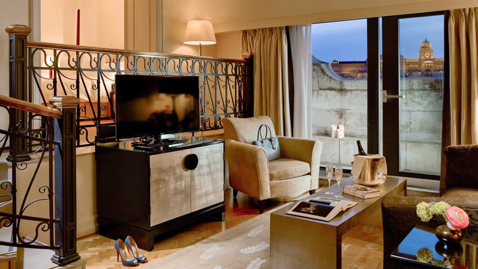 Hotel review Accommodation' - Four Seasons Hotel Gresham Palace Budapest - 1