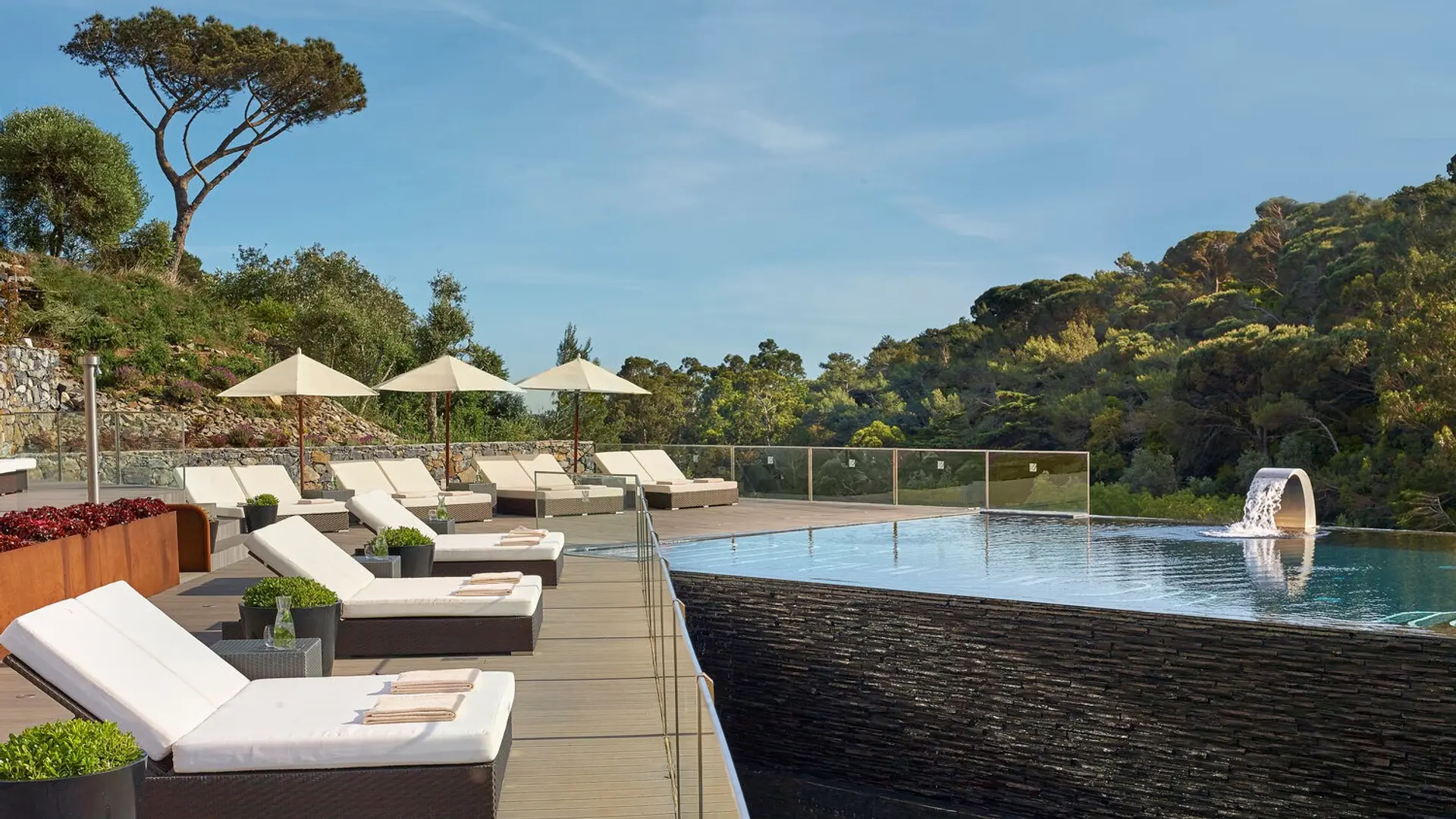Hotel review Service & Facilities' - Penha Longa Golf Resort - 8