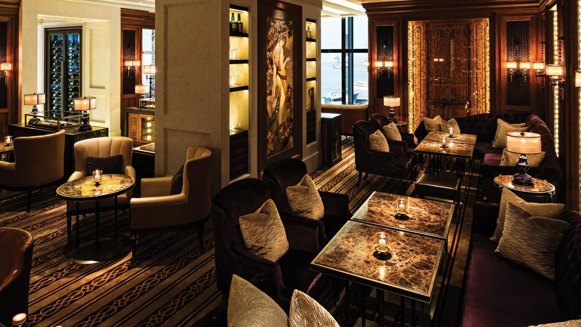 Hotel review Restaurants & Bars' - Four Seasons Hotel Hong Kong - 1