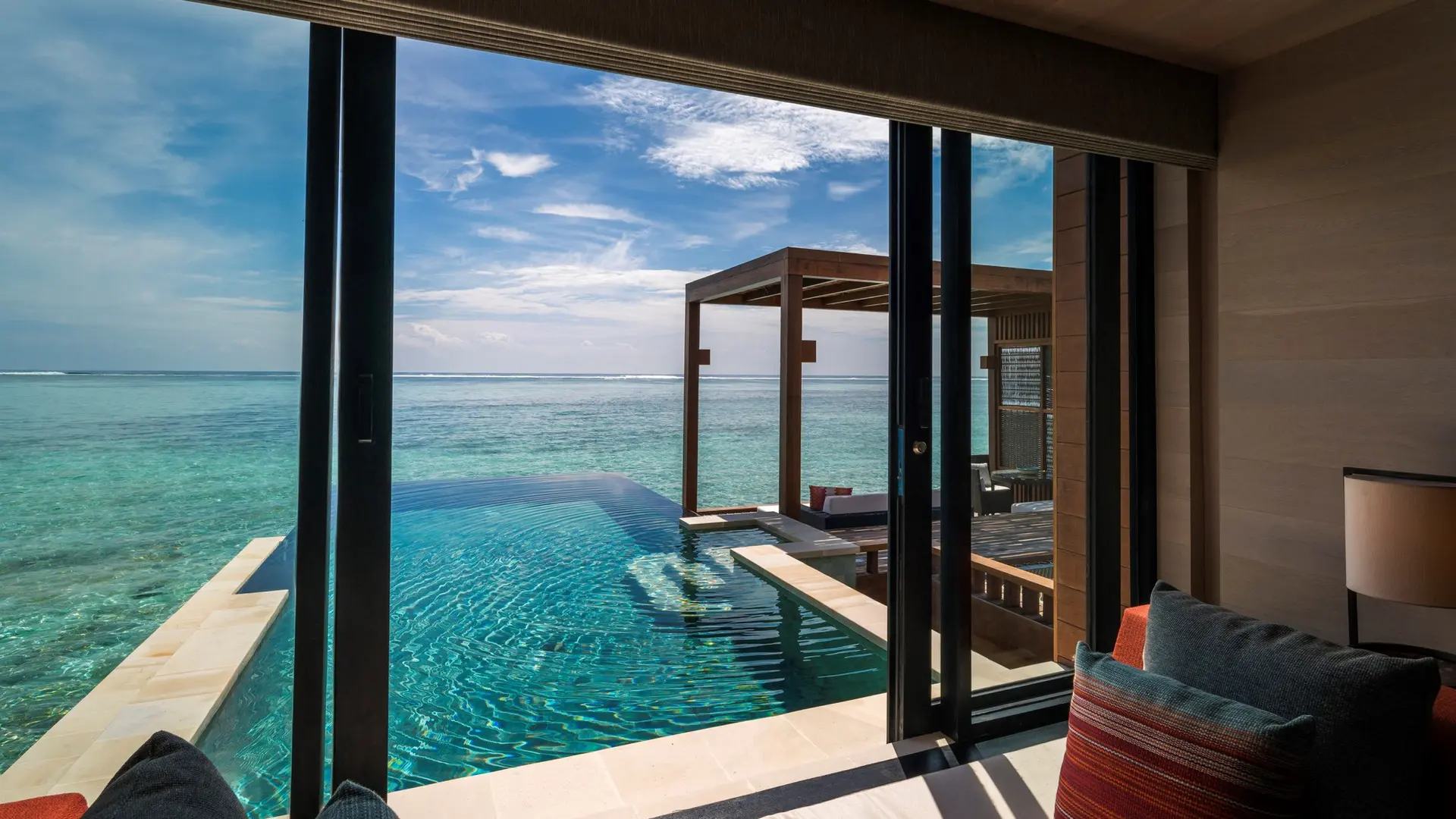 Hotel review Accommodation' - Four Seasons Resort Maldives at Kuda Huraa - 8