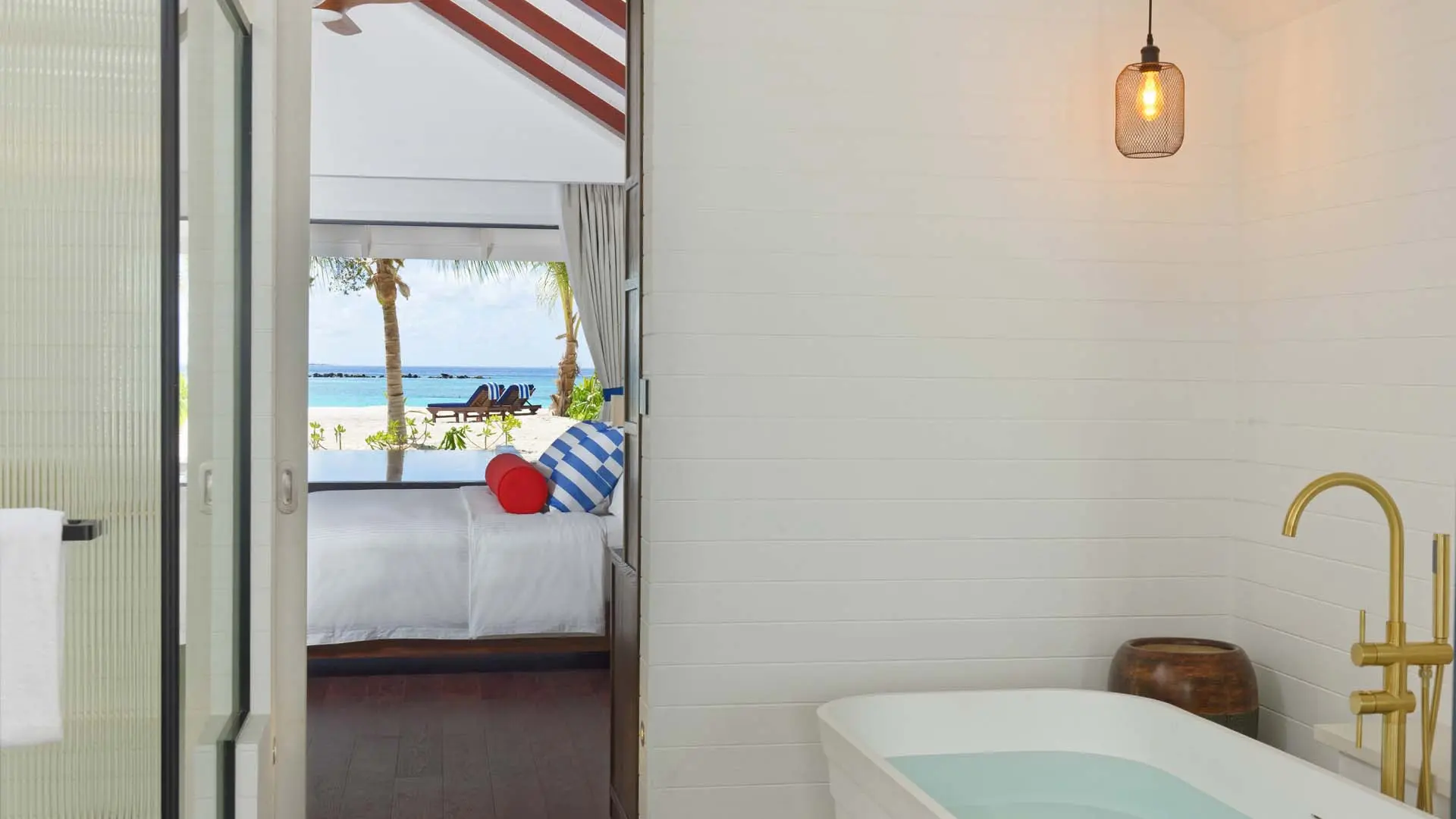 Hotel review Accommodation' - Paradise Island Resort & Spa - 5