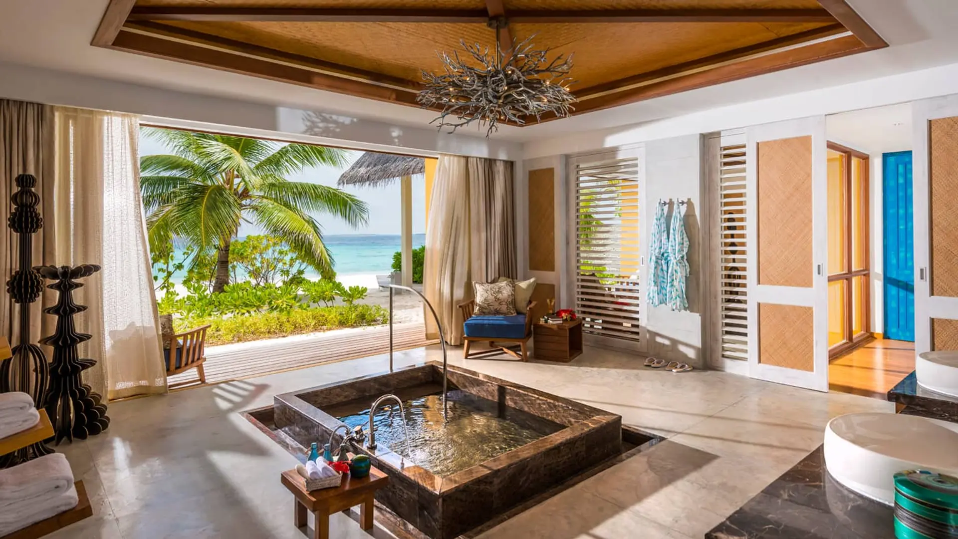 Hotel review Accommodation' - Four Seasons Resort Maldives at Landaa Giraavaru - 8