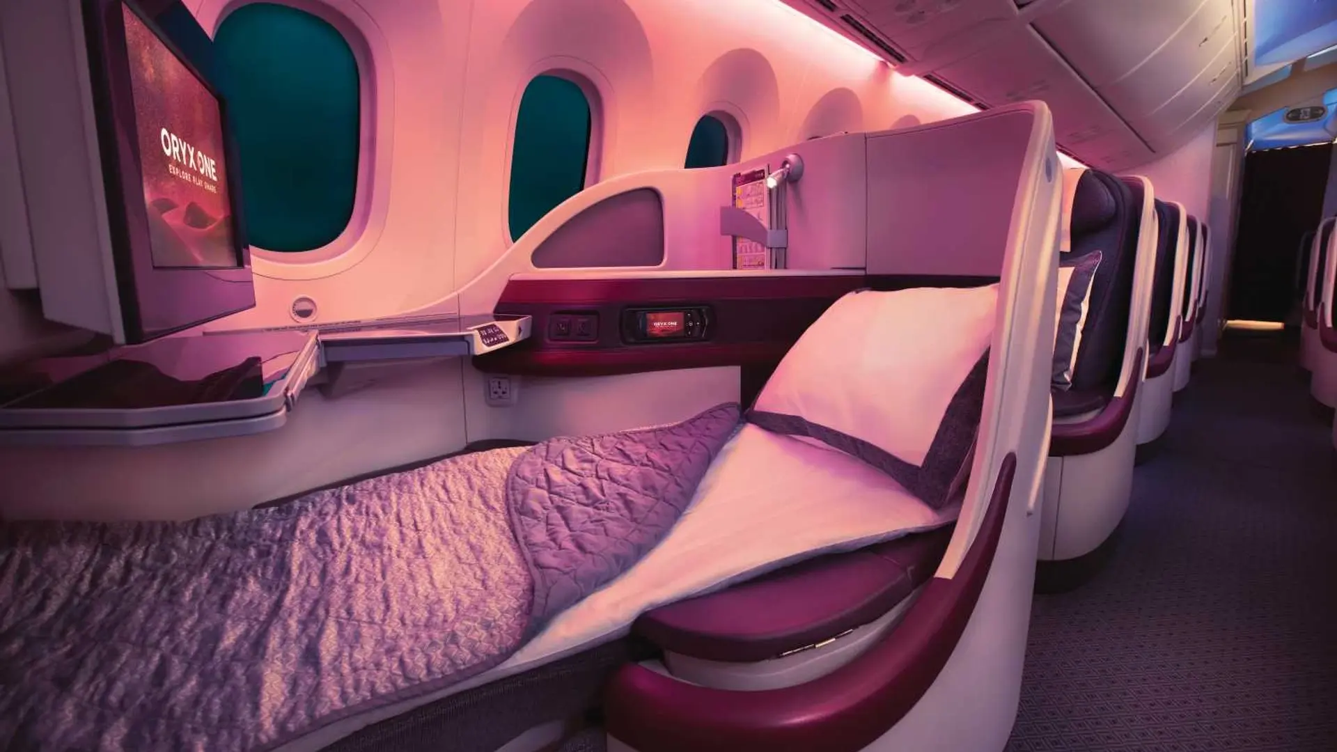 Airlines Toplists - The Best Business Class Beds & Bedding