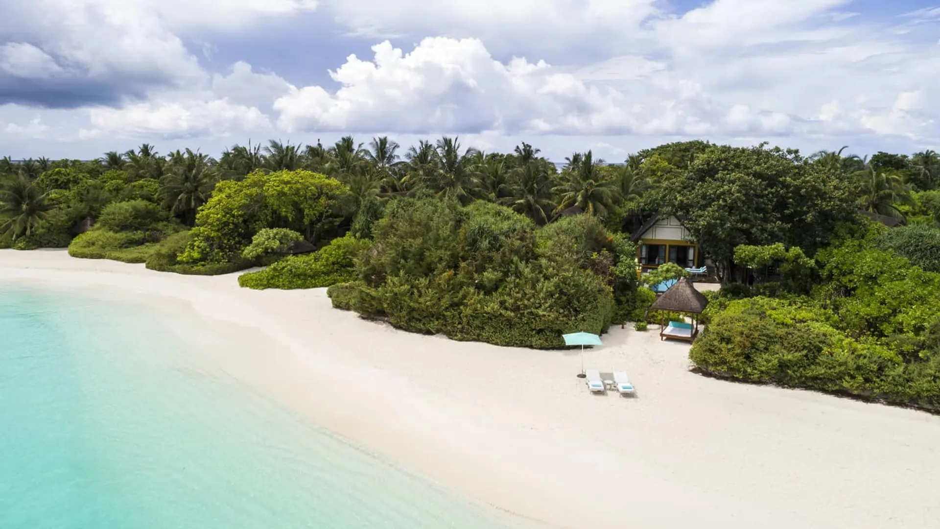 Hotel review Service & Facilities' - Four Seasons Resort Maldives at Landaa Giraavaru - 0