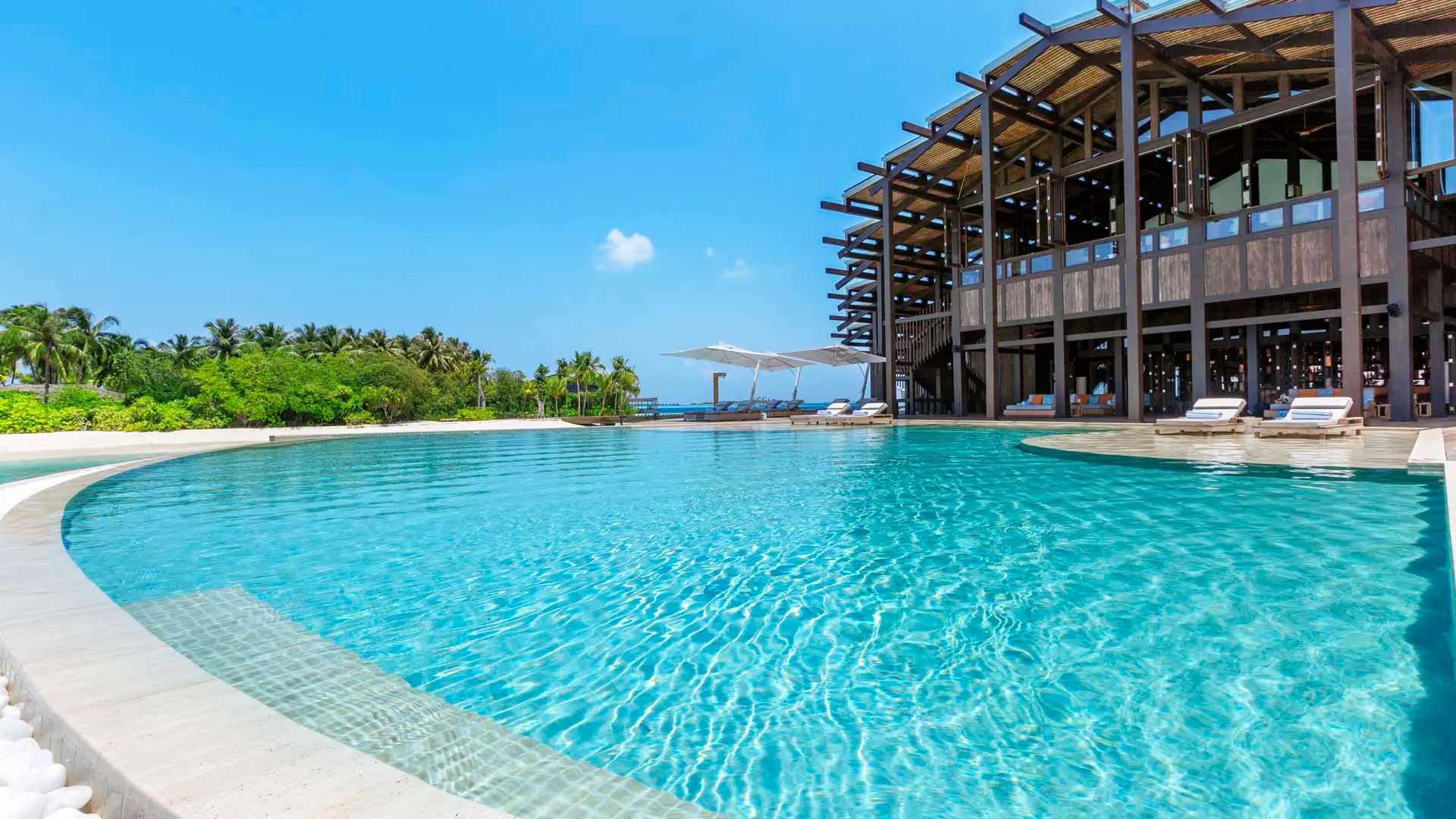 Hotel review Service & Facilities' - Kudadoo Maldives Private Island - 12