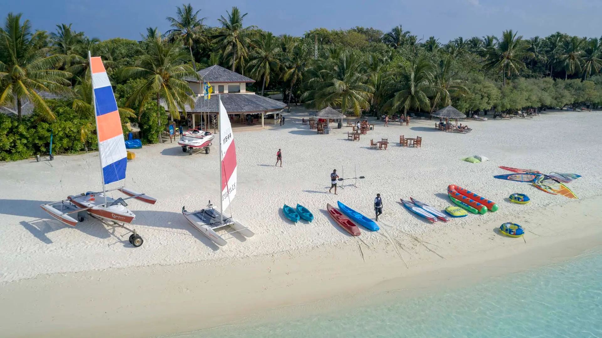 Hotel review Service & Facilities' - Paradise Island Resort & Spa - 1